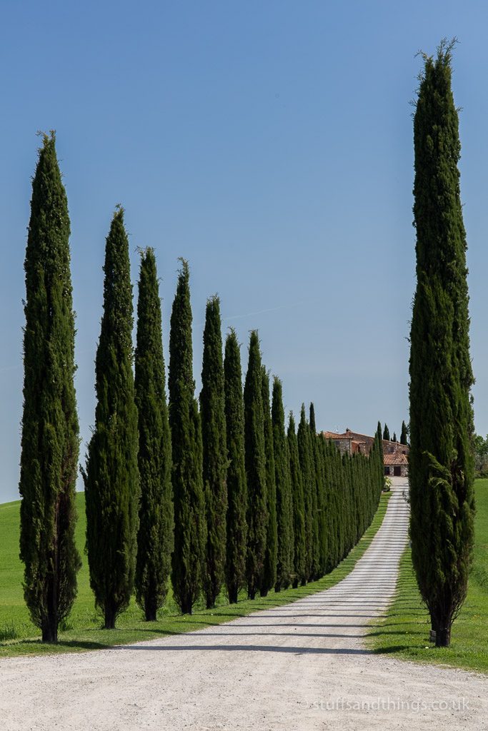 Entrance to Agriturismo Poggio Covili in Tuscany